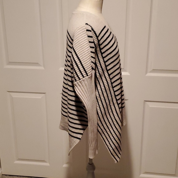 💞a.n.a. sweater - Picture 4 of 9